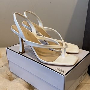 GUESS white thong sling back heel